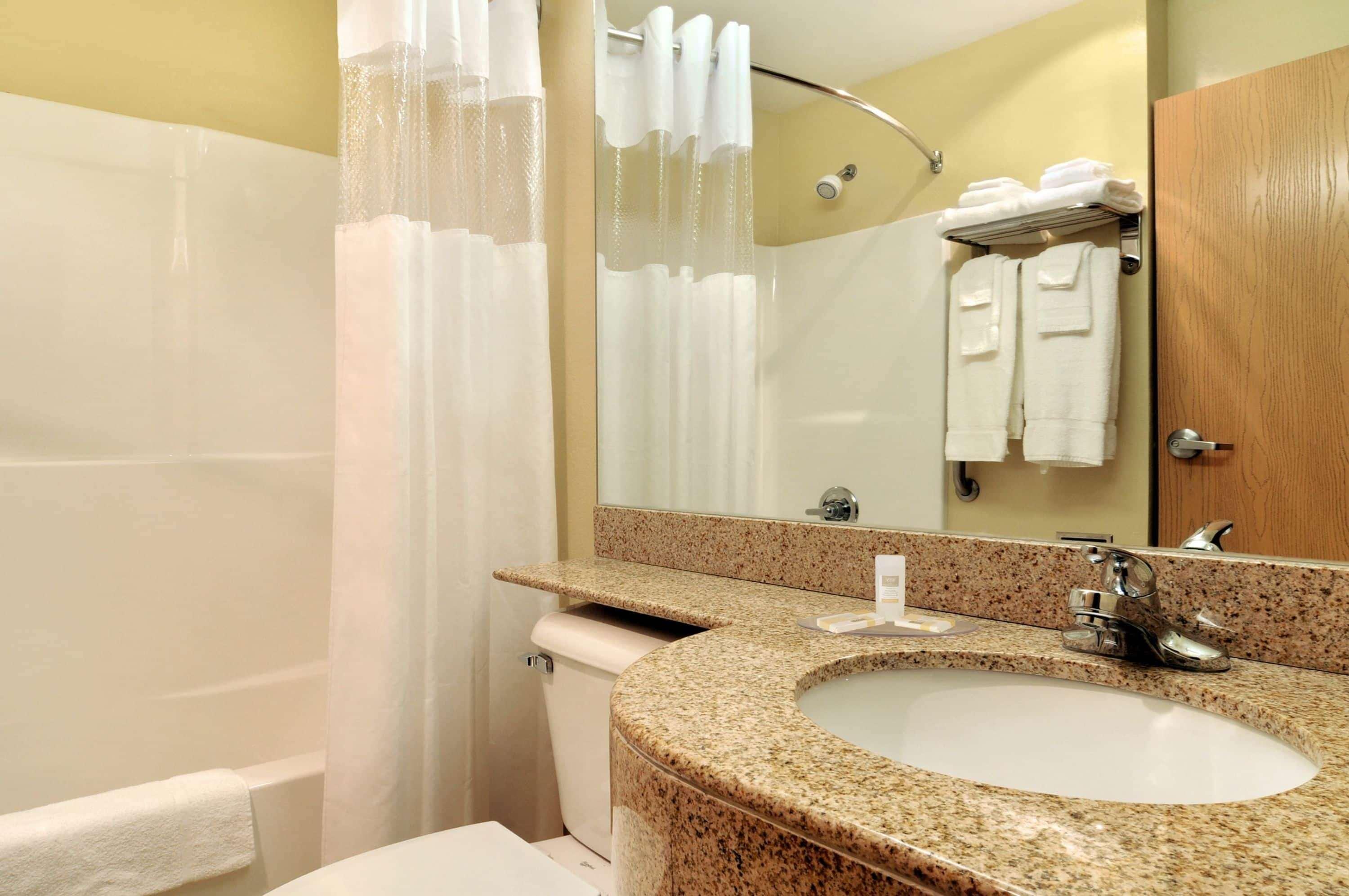 Microtel Inn & Suites Huntsville Phòng bức ảnh